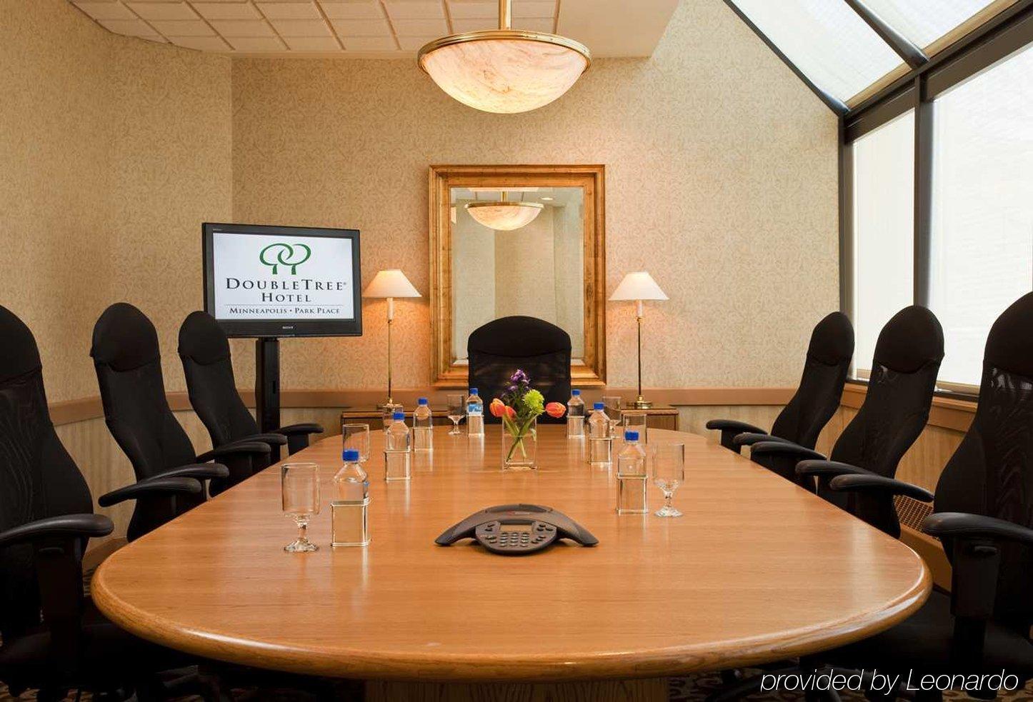Doubletree By Hilton Minneapolis Park Place Saint Louis Park Faciliteiten foto