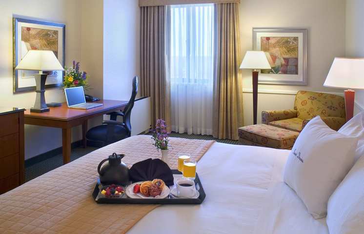 Doubletree By Hilton Minneapolis Park Place Saint Louis Park Kamer foto